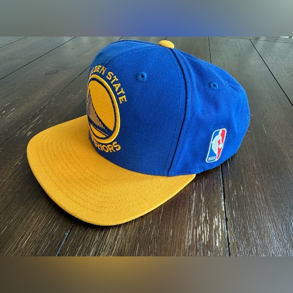 Gold State Warriors Mitchell & Ness hat - Picture 8 of 12